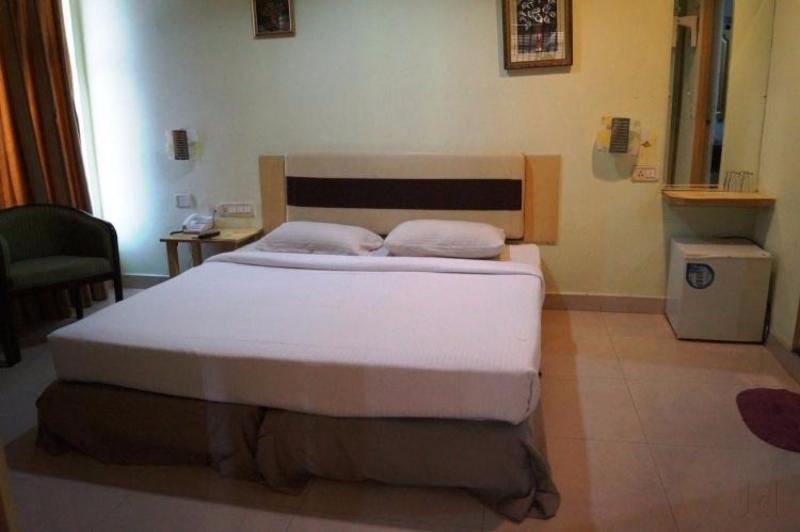 Super Townhouse Ameerpet Balkampet Road Hyderabad